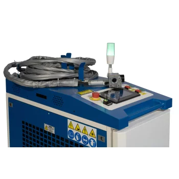 Maszyna do czyszczenia laserowego z głowicą obrotową - model OCBR